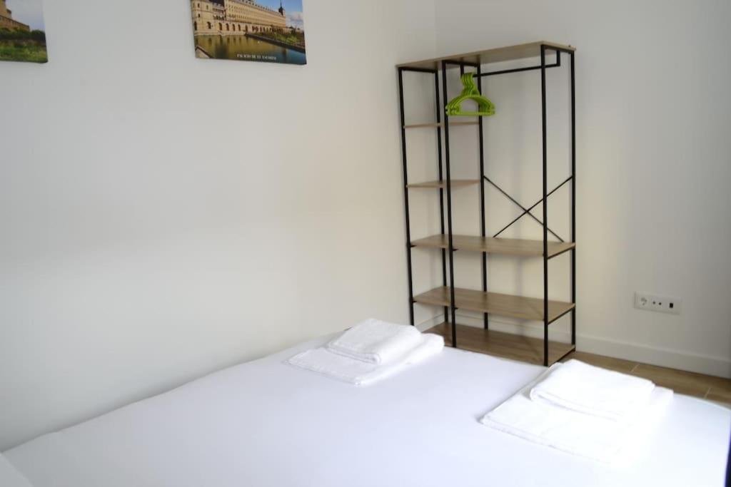 Casa En Alquiler Vacacional En Alcalá de Henares Eksteriør bilde